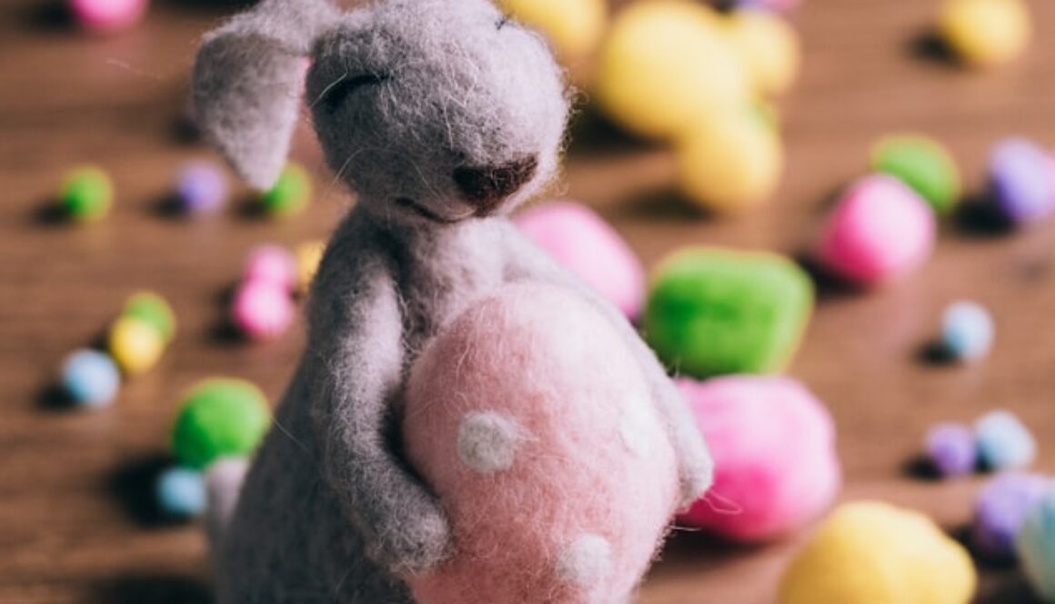 Easter_egg_bunny